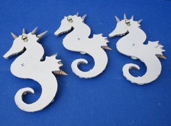 Wholesale 9 inch Decorated Seashell Seahorse Wall Plaque with hanger - 4 pcs @ $4.00 each